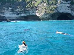 Wall Bay Snorkeling - Snorkeling Nusa Penida