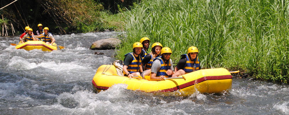 Bali rafting telaga waja river